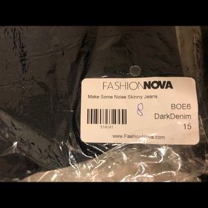 FASHION NOVA JEANS